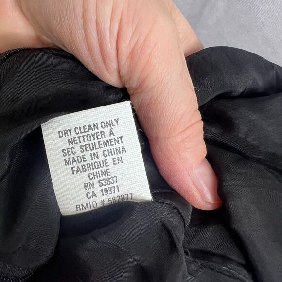 Anne Klein II Black Short Sleeve Vneck Classy Basic Black Dress Pockets Size 6 - Picture 10 of 11